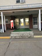 Colonial Inn Dyersville