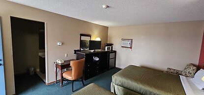Colonial Inn Dyersville