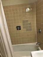 Colonial Inn Dyersville