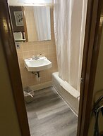 Colonial Inn Dyersville