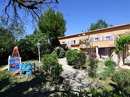 AppartHotel Festival Sud Suites - Gare TGV