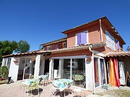 AppartHotel Festival Sud Suites - Gare TGV