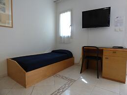 AppartHotel Festival Sud Suites - Gare TGV