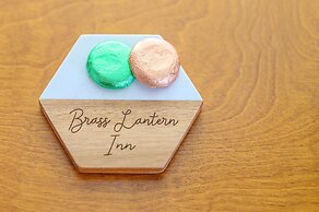 Brass Lantern Inn