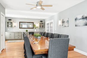 Inn at Harbor Hill Marina