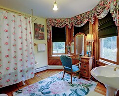 Fairlawn Inn