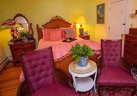 Fairlawn Inn