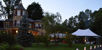 Fairlawn Inn