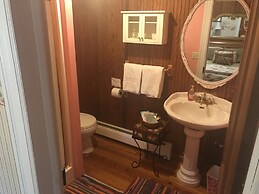Fairlawn Inn