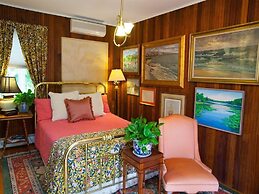 Fairlawn Inn