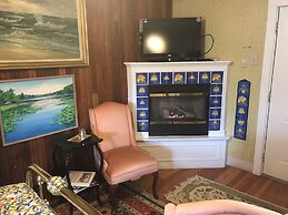 Fairlawn Inn