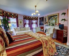 Fairlawn Inn