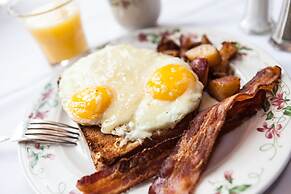 Arlington's West Mountain Inn