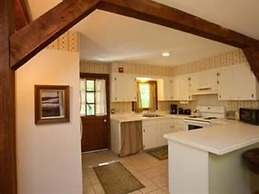 Arlington's West Mountain Inn