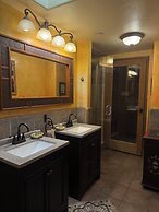 Avila La Fonda Hotel