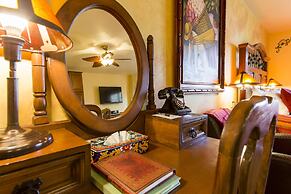 Avila La Fonda Hotel