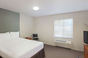 WoodSpring Suites Jacksonville Beach Blvd