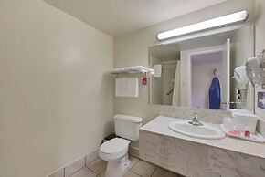 Econo Lodge Woodland near I-5