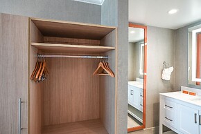 Spray Beach Oceanfront Hotel