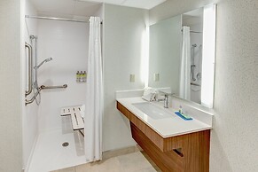 Holiday Inn Express Hotel & Suites West Long Branch by IHG