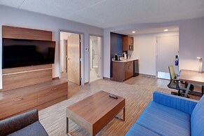 Holiday Inn Express Hotel & Suites West Long Branch by IHG