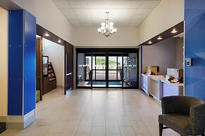 Holiday Inn Express and Suites Newton by IHG