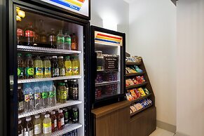 Holiday Inn Express and Suites Newton by IHG