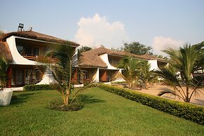 Hotel Club Du Lac Tanganyika