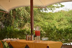 Hotel Club Du Lac Tanganyika