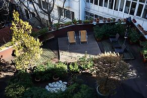 Gallery Residence & Hotel