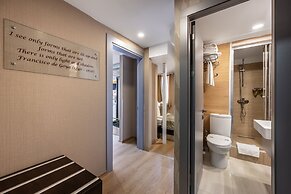 Gallery Residence & Hotel