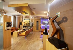 Gallery Residence & Hotel