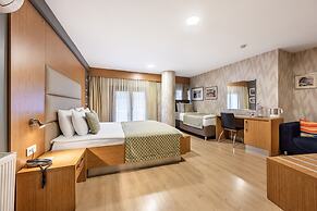 Gallery Residence & Hotel