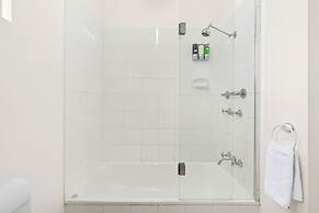 Park Regis Anchorage