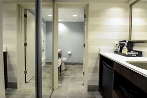 Holiday Inn Niagara Falls - By The Falls by IHG