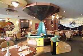 Holiday Inn Niagara Falls - By The Falls by IHG