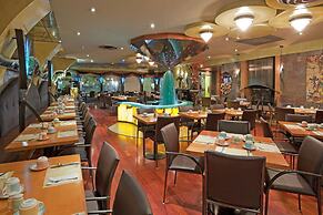 Holiday Inn Niagara Falls - By The Falls by IHG