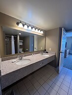 Wingate by Wyndham Coon Rapids