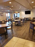 Wingate by Wyndham Coon Rapids