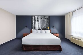 Super 8 by Wyndham Sainte Agathe Des Monts