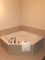 Super 8 by Wyndham Sainte Agathe Des Monts