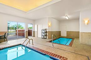 Comfort Suites Bentonville - Rogers