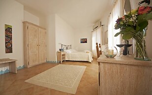 BUE MARINO HOTEL & COCKTAIL BAR