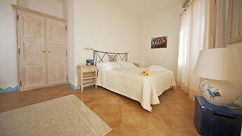 BUE MARINO HOTEL & COCKTAIL BAR