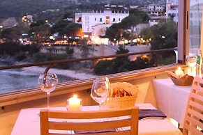 BUE MARINO HOTEL & COCKTAIL BAR