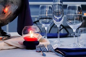 BUE MARINO HOTEL & COCKTAIL BAR