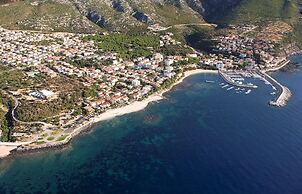 BUE MARINO HOTEL & COCKTAIL BAR