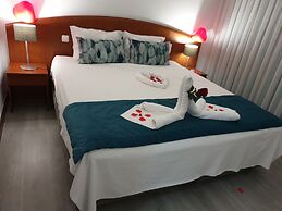 Apulia Praia Hotel