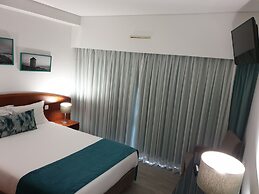 Apulia Praia Hotel