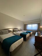 Apulia Praia Hotel